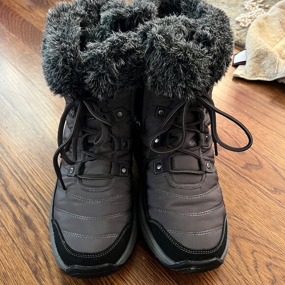 Waterproof Boots - Orthofeet Alps - Sz 9 - Worn Once - Note: No insoles - Picture 2 of 15